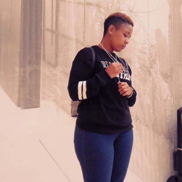 Meet your Posher, Lee-ann - Picture 1 of 1